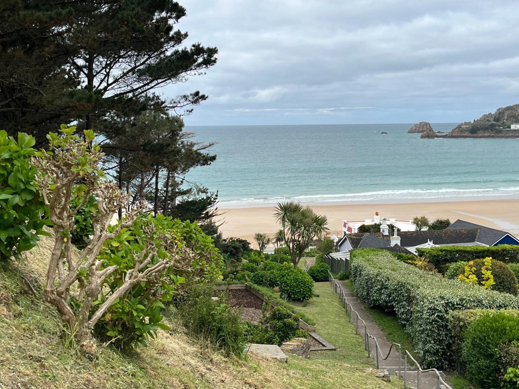 Biarritz Hotel St Brelade Exteriér fotografie